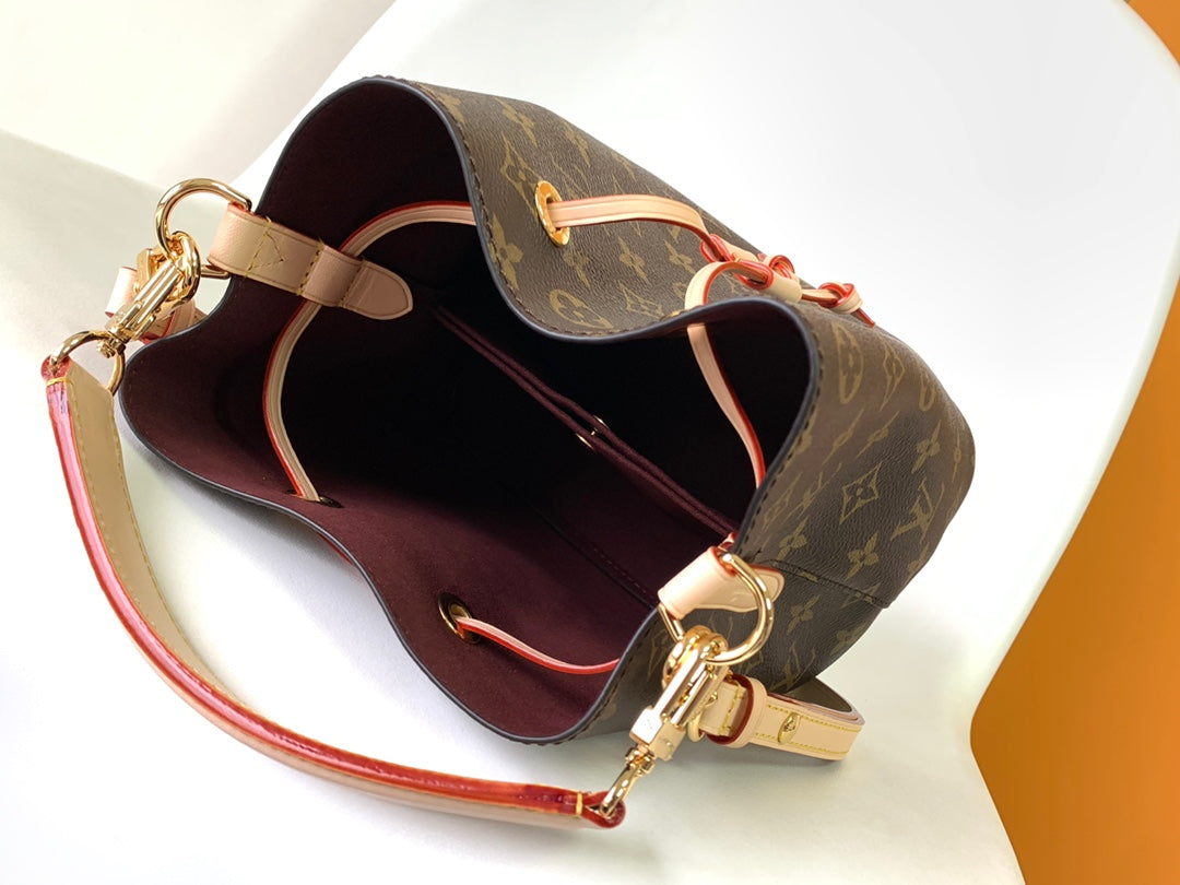 Louis Vuitton Neo Noe
