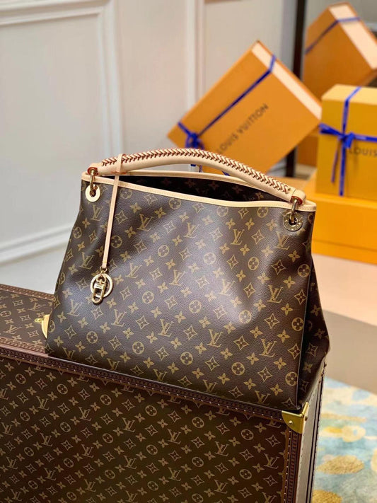 Louis Vuitton Artsy