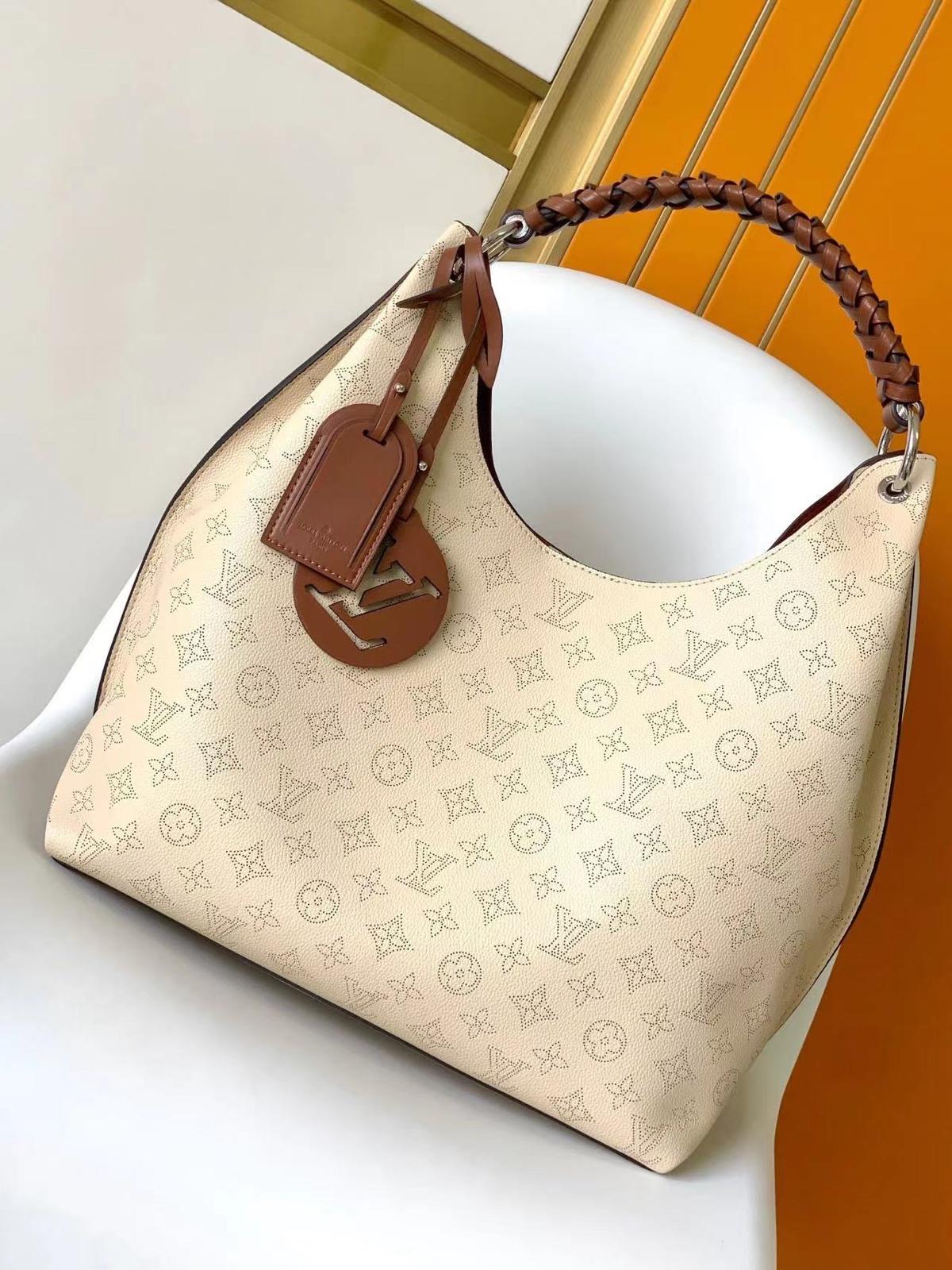 Louis Vuitton Carmel