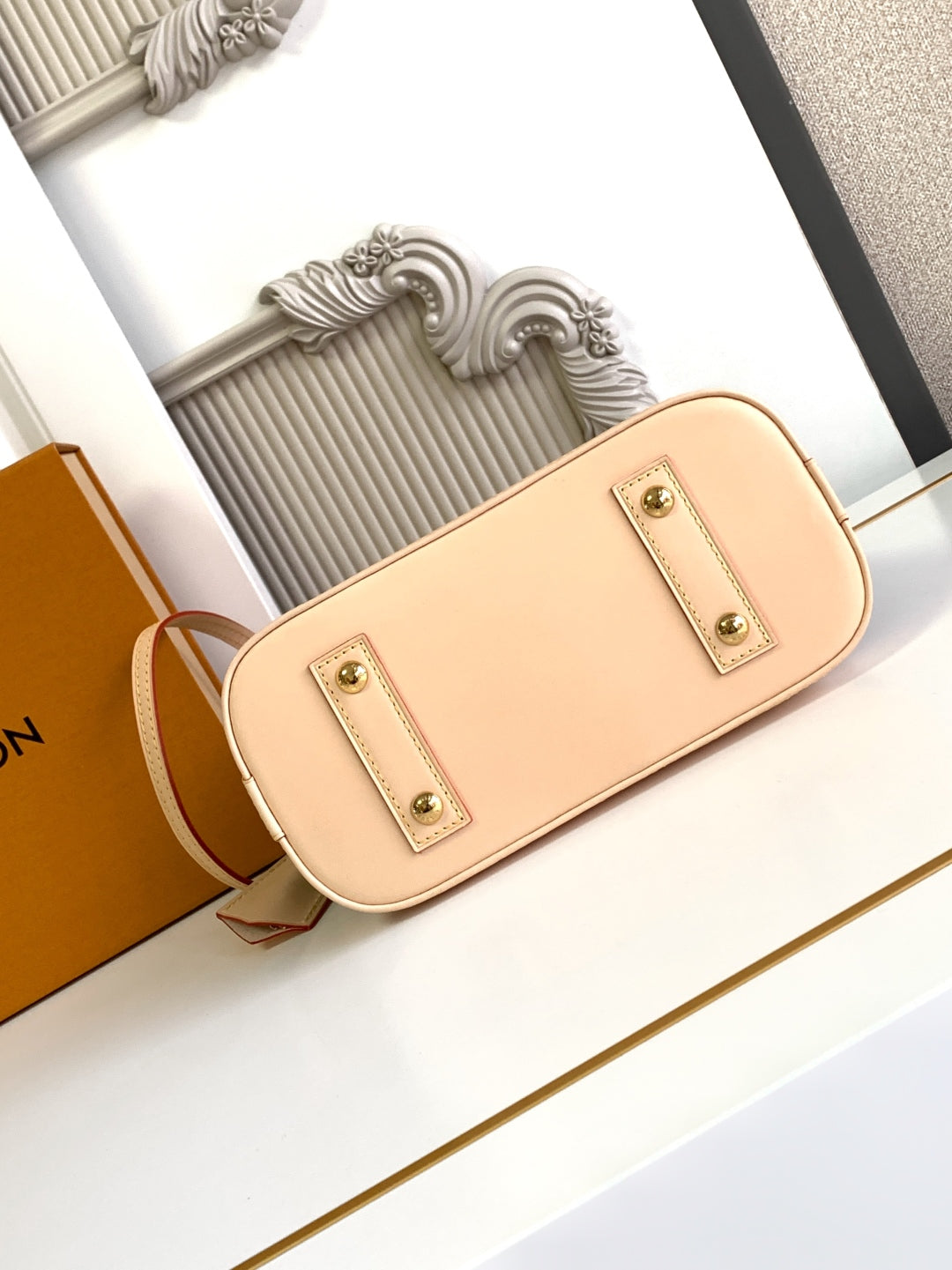 Louis Vuitton Alma