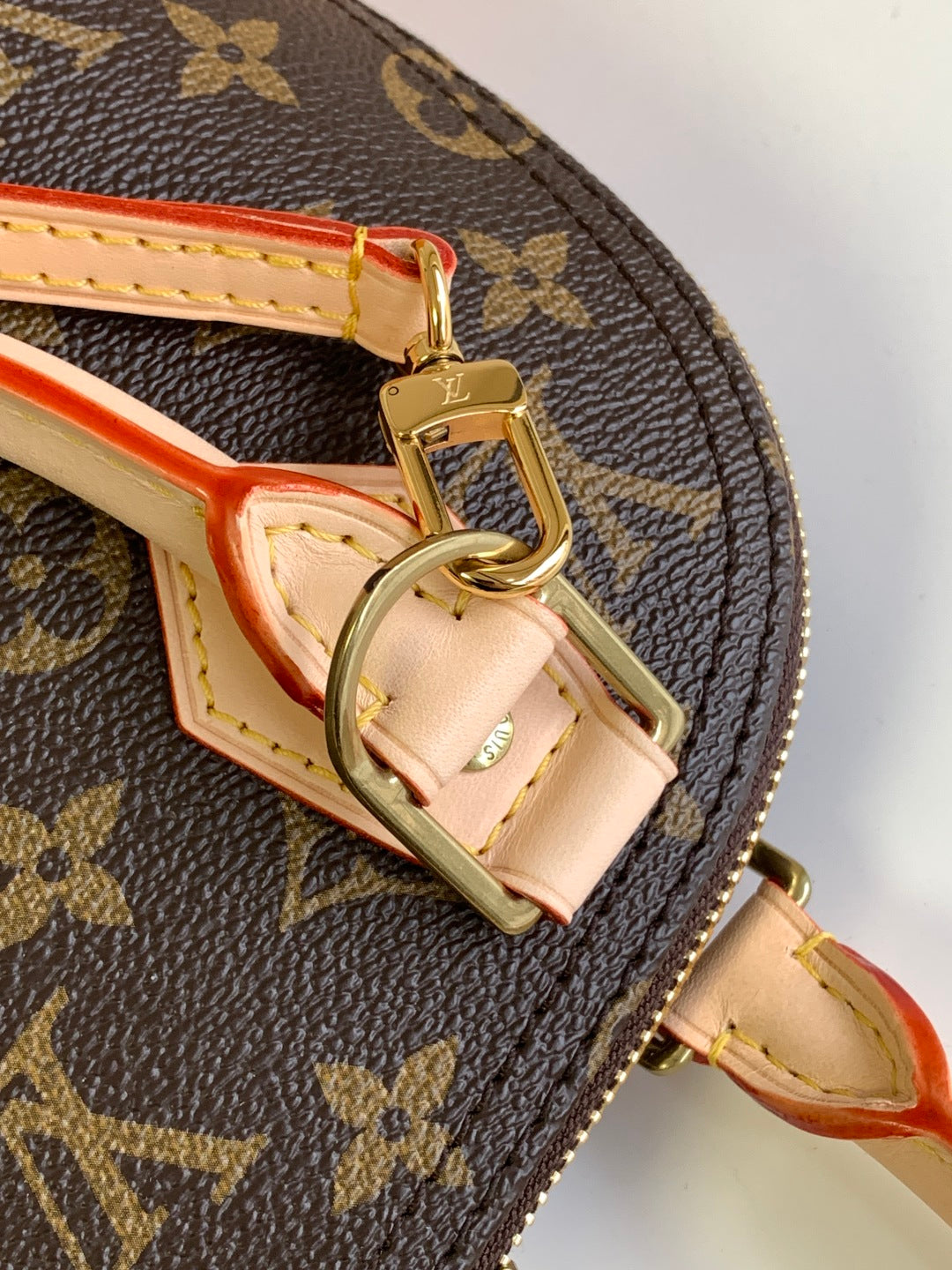 Louis Vuitton Alma