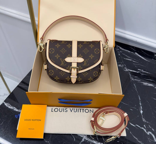 Louis Vuitton Saumur