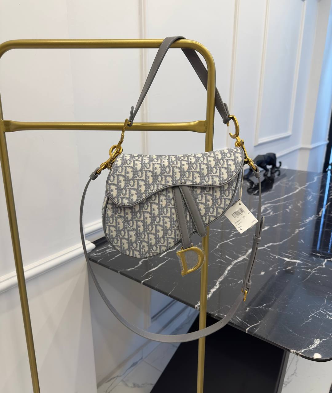 Dior Saddle Bag mit Trageriemen