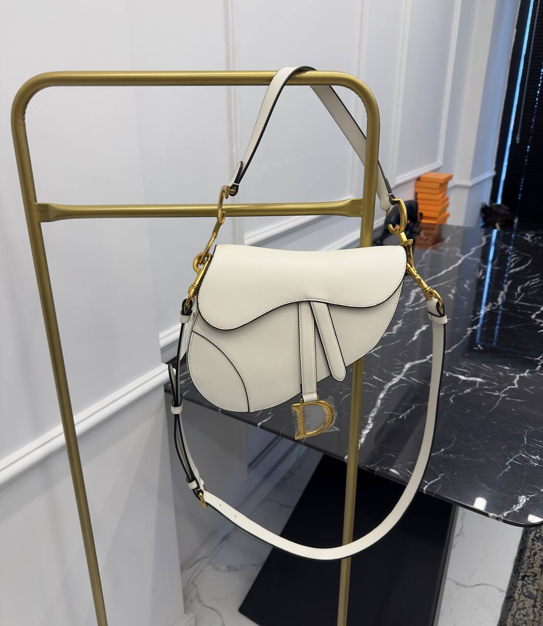 Dior Saddle Bag mit Trageriemen
